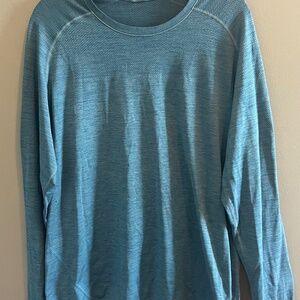 Lululemon long sleeve tee XL